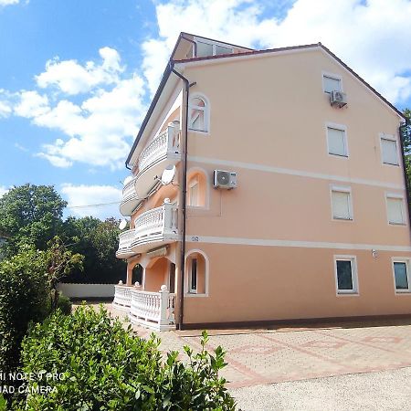 Apartment Stella Crikvenica Bagian luar foto