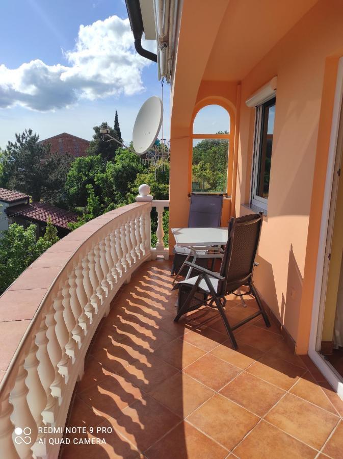 Apartment Stella Crikvenica Bagian luar foto
